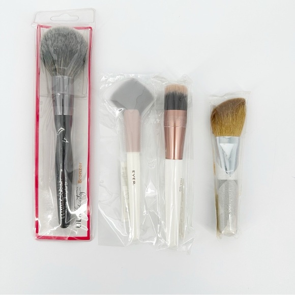 4 New Makeup Brushes  Ulta Ever Bare Minerals - Picture 1 of 6